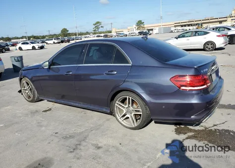 2014 Mercedes-Benz E 350 z USA, uszkodzony, nr VIN WDDHF5KB8EA940714